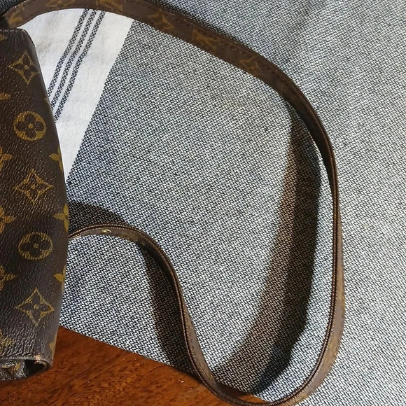 Louis Vuitton Monogram Cartouchiere Shoulder Bag - Picture 13 of 15